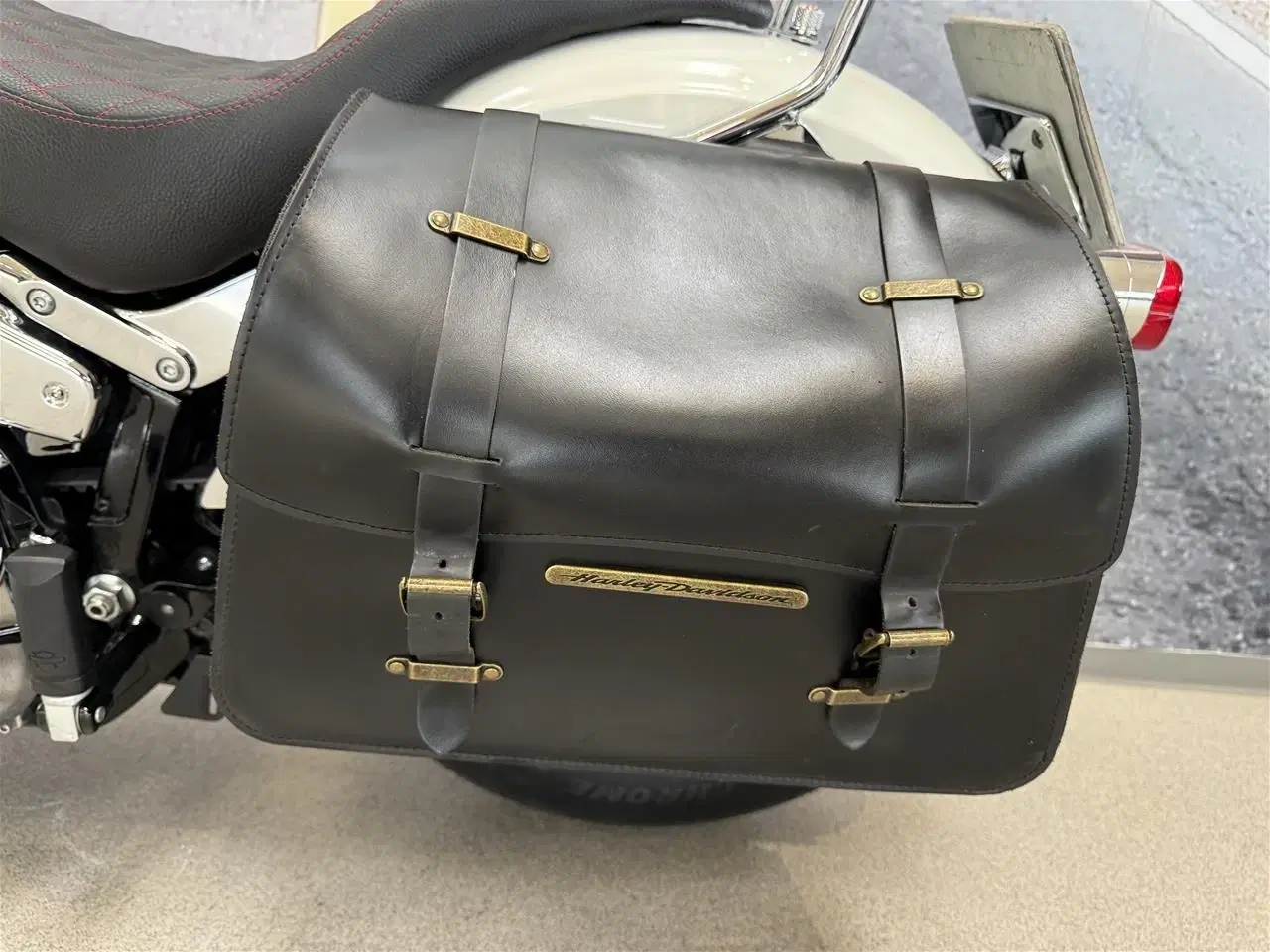 Billede 21 - Harley-Davidson FXLR Low Rider 107"