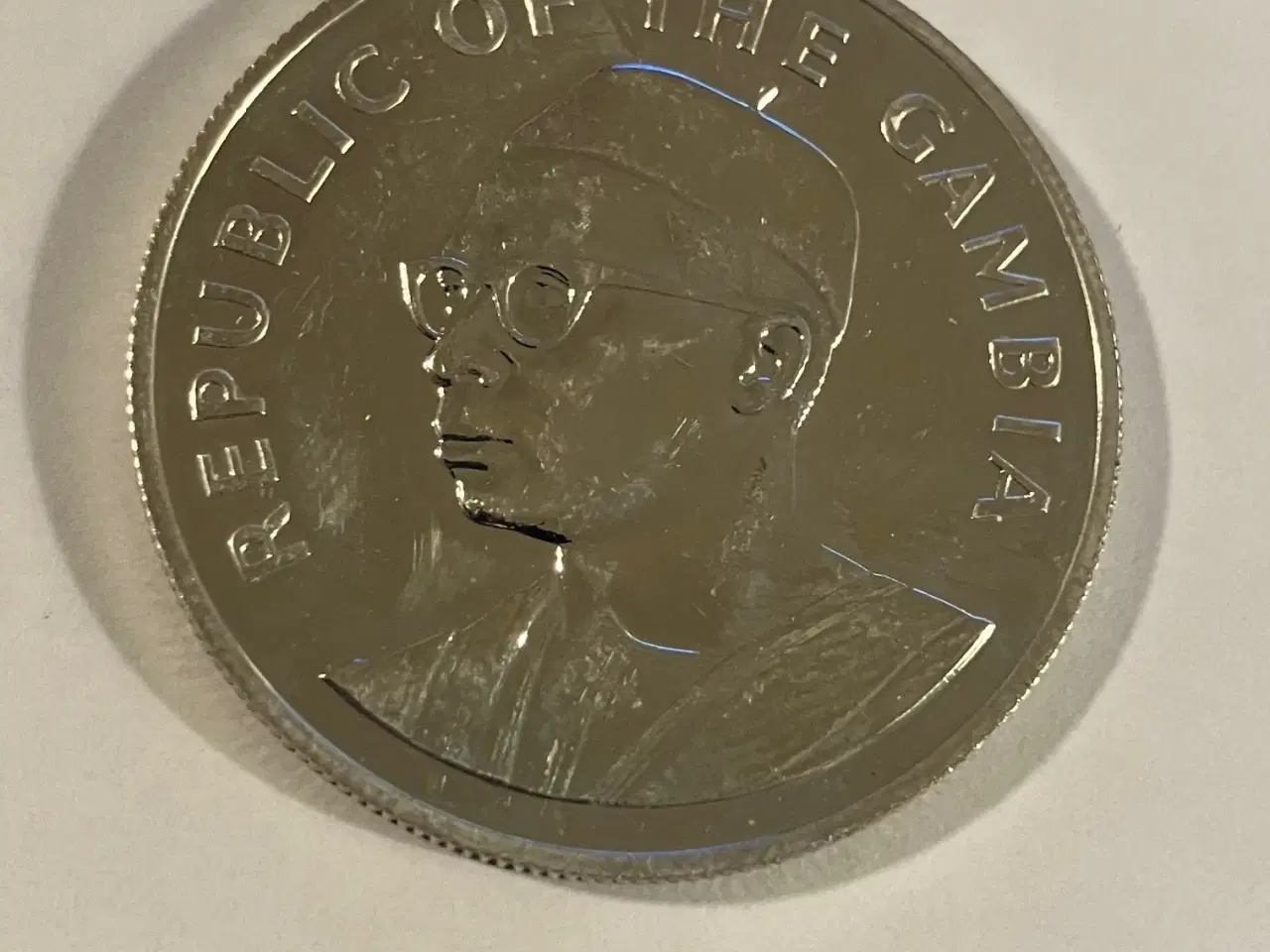 Billede 1 - 10 Dalasis 1975 Gambia Independence - Silver