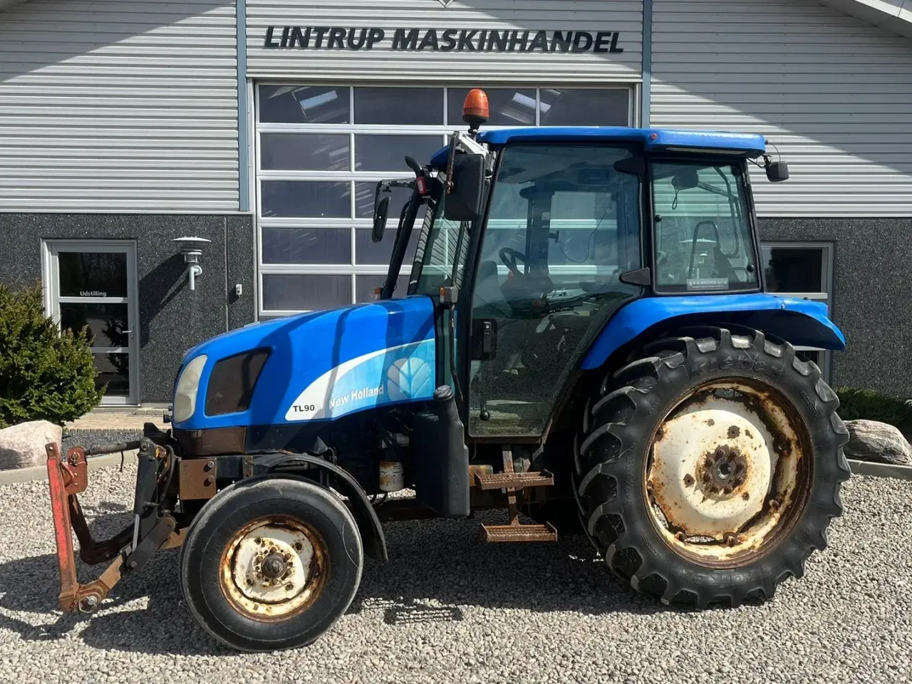 Billede 1 - New Holland TL90A Med frontlift