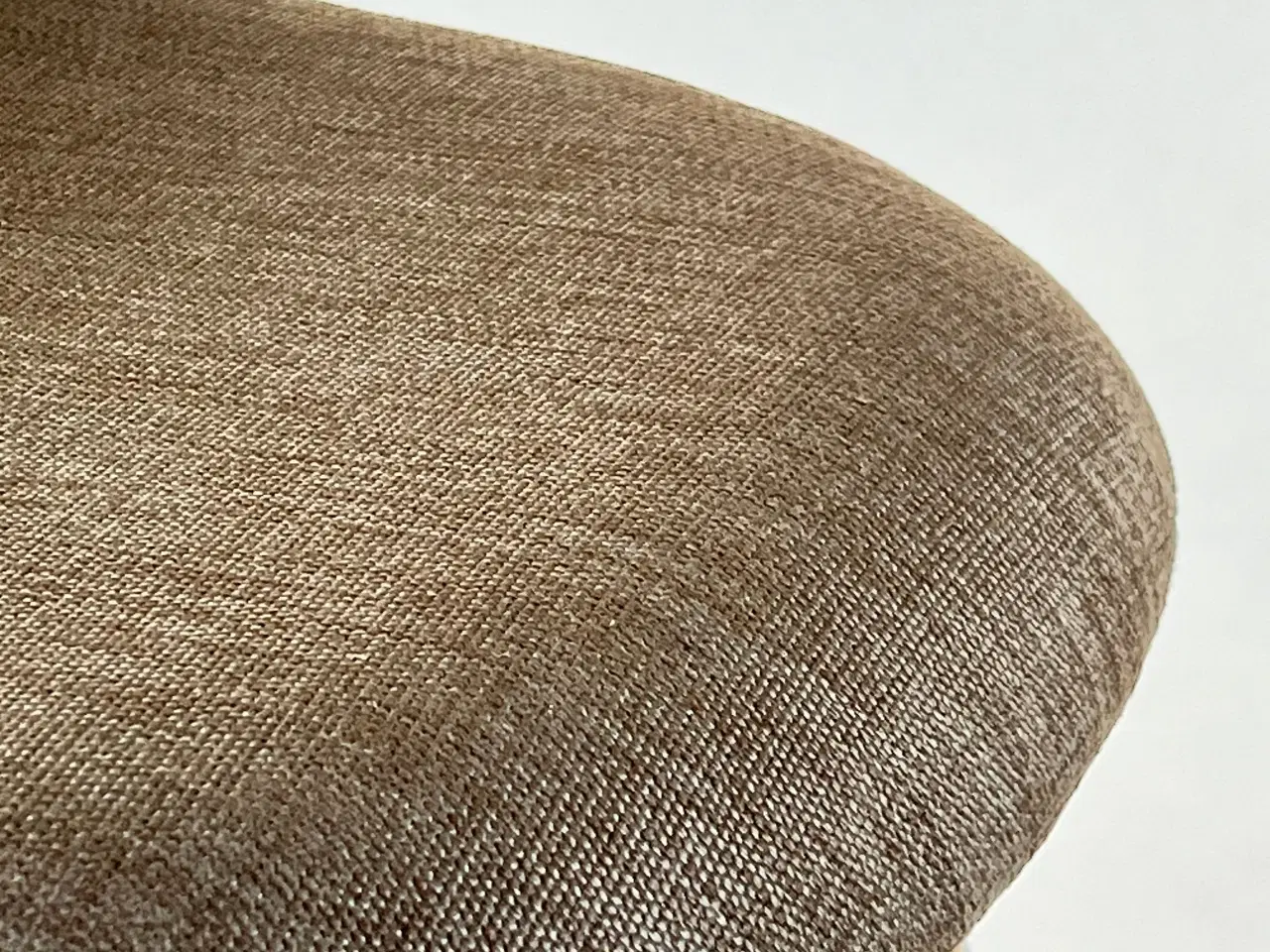 Billede 9 - GUBI | 33 Barstol - Sledge Base - Nypolstret