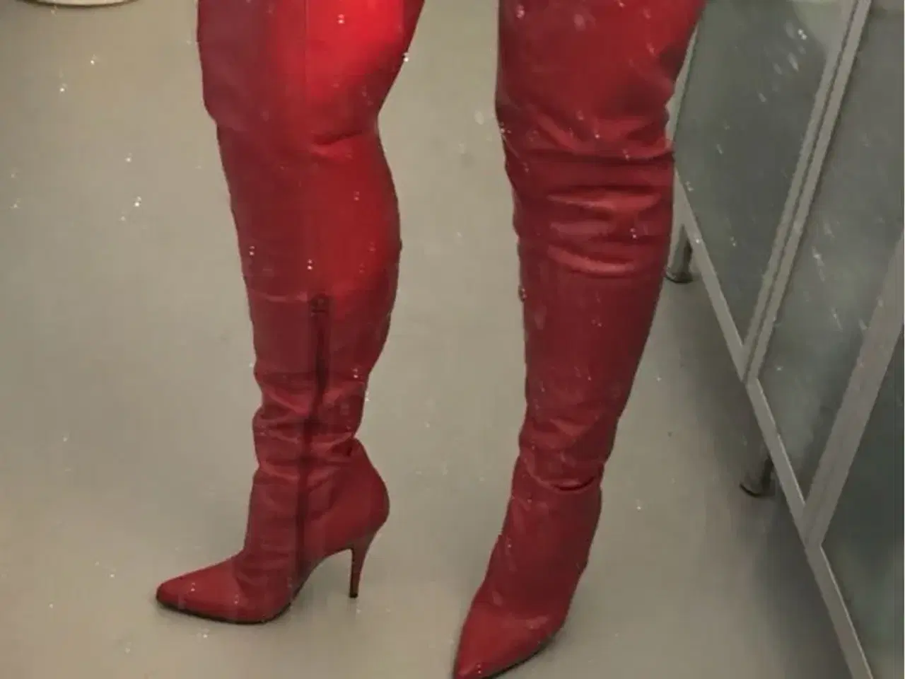Billede 2 - Super lækre rød langskaftet skind støvle