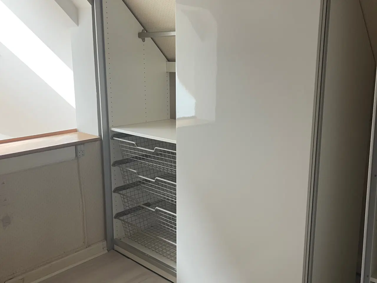 Billede 3 - Klædeskabe, hvide - 5 styks  