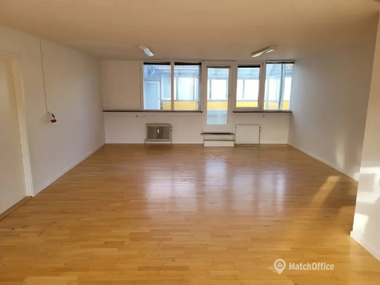 Billede 1 - 56 m2 opvarmet Kontor Lager eller produktion