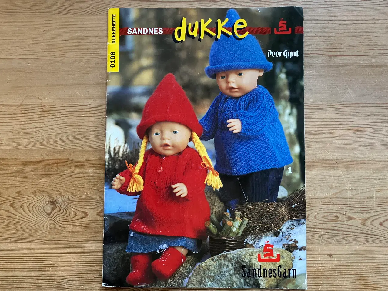 Billede 1 - Sandnes Dukkehæfte nr. 106 med tøj til Baby Born