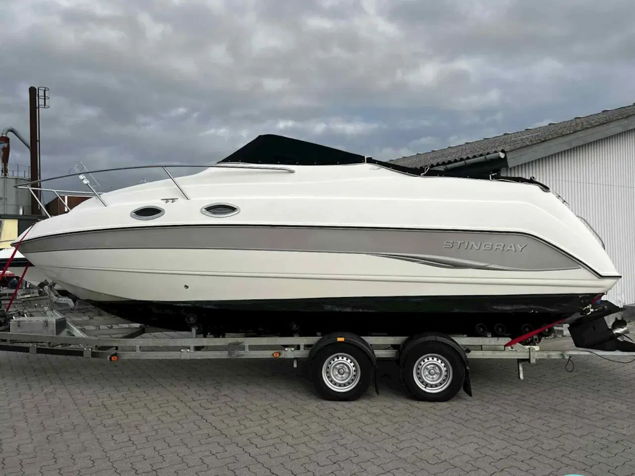 Billede 1 - Stingray 240 S