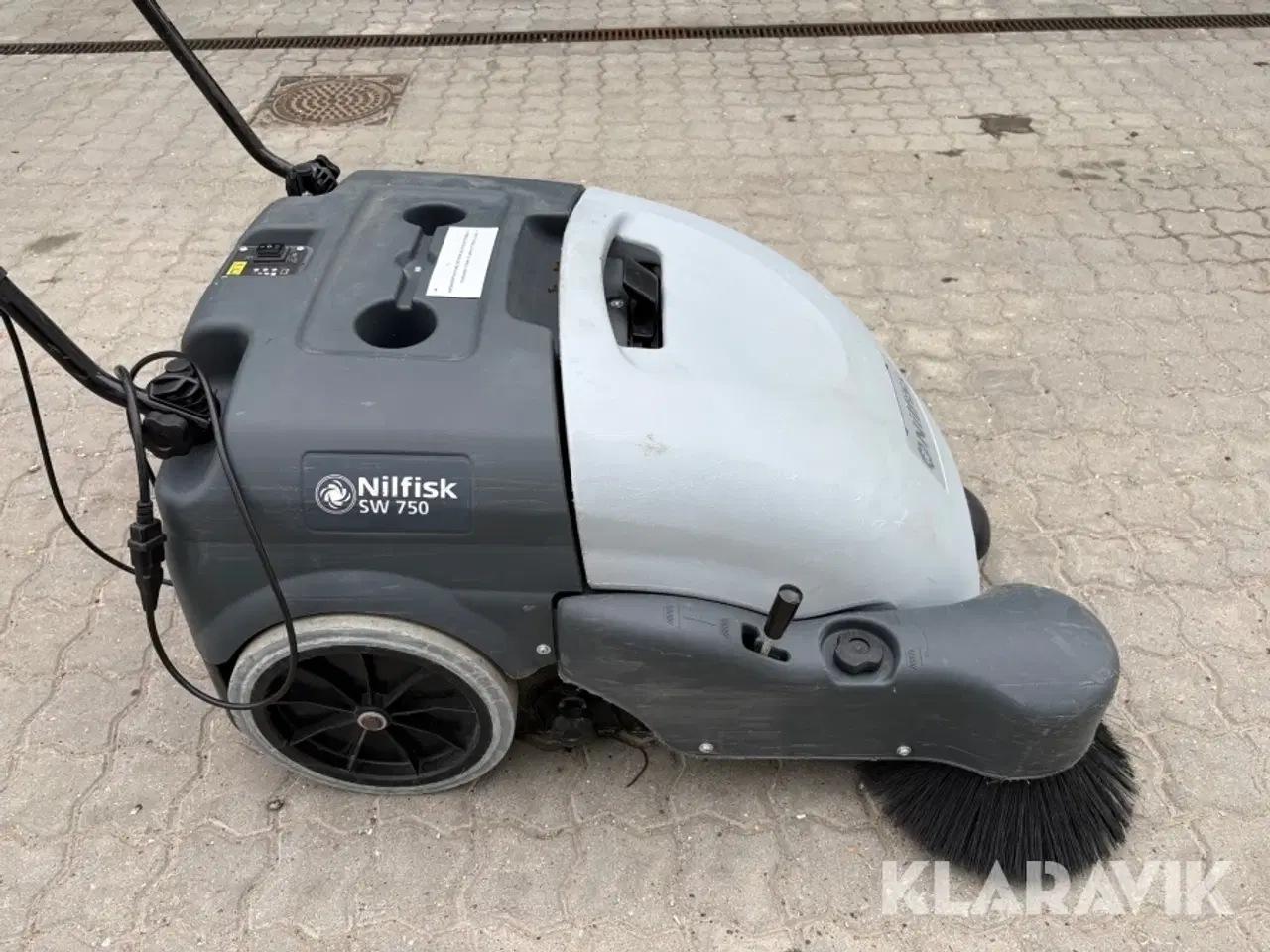 Billede 12 - Fejemaskine Nilfisk Sweeper SW 750