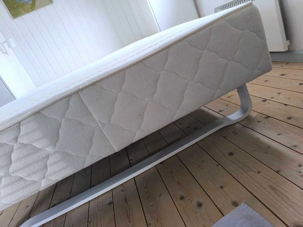 Billede 4 - Boxmadras med topmadras og meder