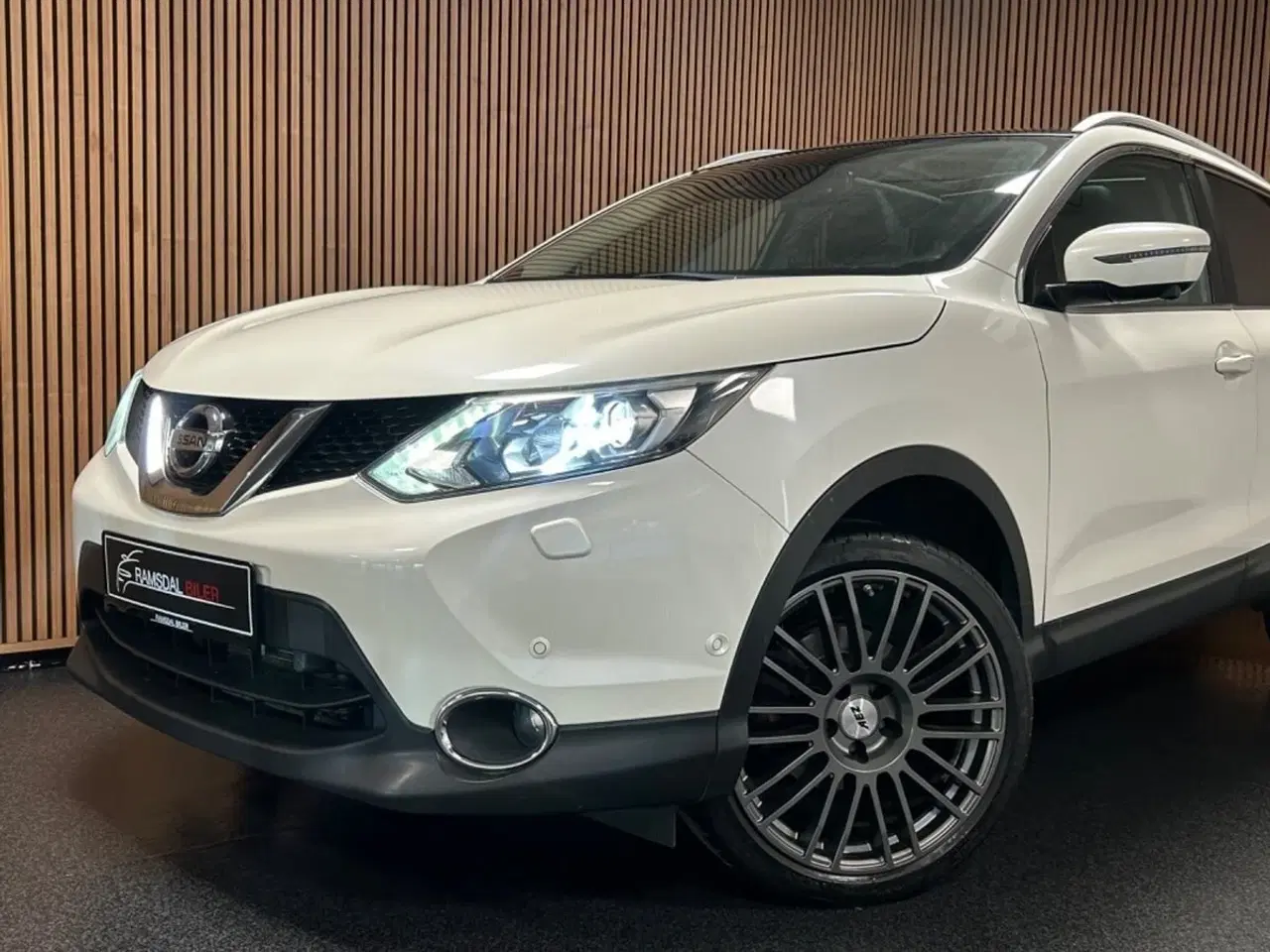 Billede 2 - Nissan Qashqai 1,2 Dig-T 115 Tekna X-tr.