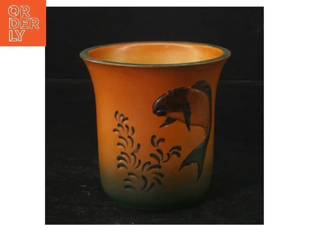 Billede 1 - Keramik vase med fiske dekoration (str. 10 cm)