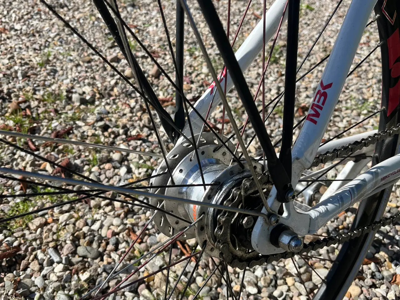 Billede 5 - MBK Concept Dame/Pige cykel