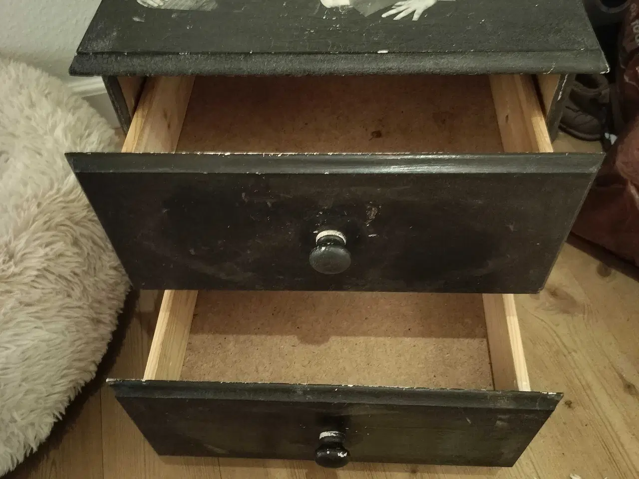 Billede 4 - Senge bord