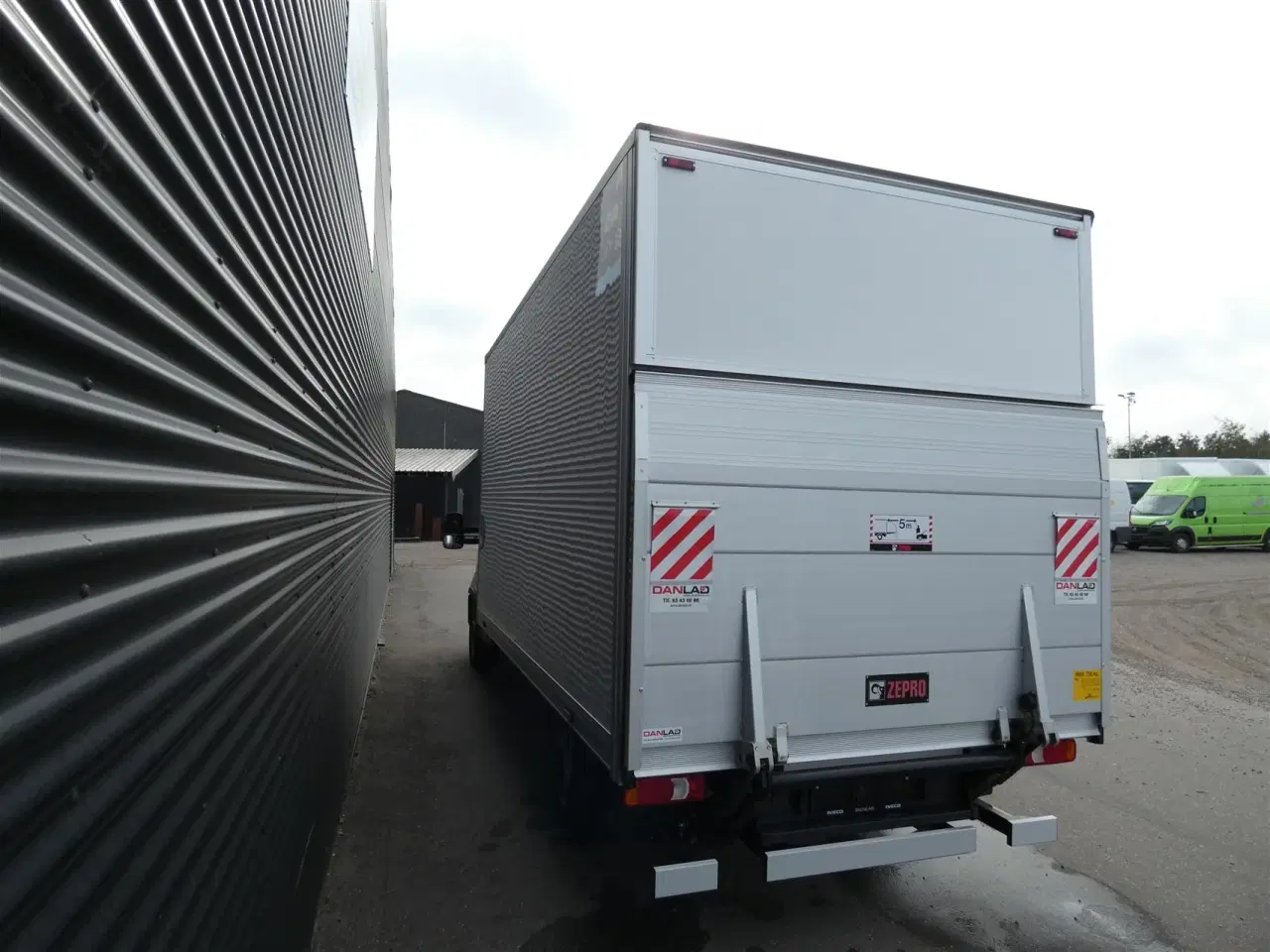 Billede 5 - Iveco Daily 35S16 4100mm 2,3 D m/Alukasse med lift Hi-Matic 156HK Ladv./Chas. 8g Aut.