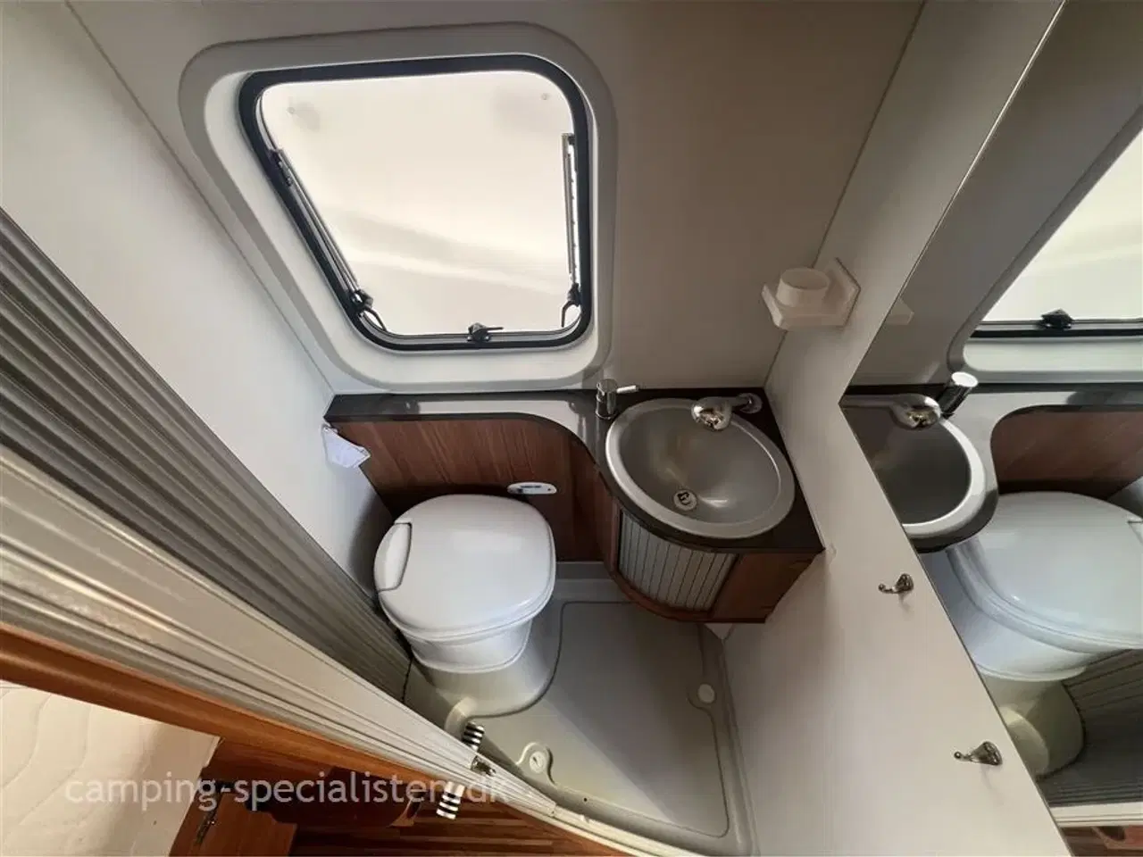 Billede 14 - 2014 - Adria Twin 600 SP   Adria Twin 600 SP 2014 - Se den nu hos Camping-Specialisten.dk