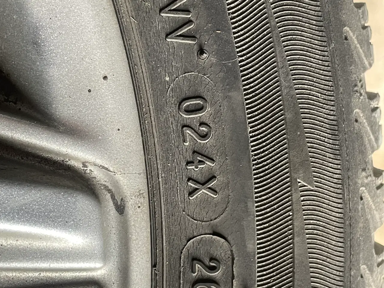 Billede 3 - Ford Fiesta alufælge med vinterdæk