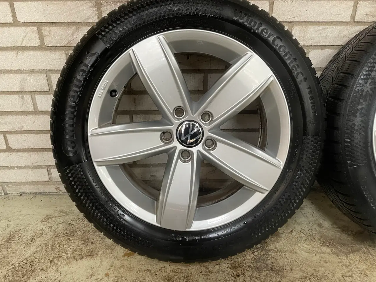 Billede 3 - 17 VW Passat 215/55r17 Ref.141 vinter