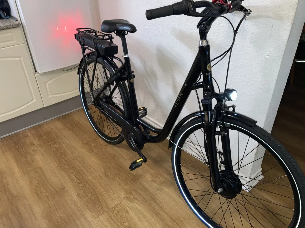 Billede 6 - flot ebsen dame elcykel 28"  7 gear. 