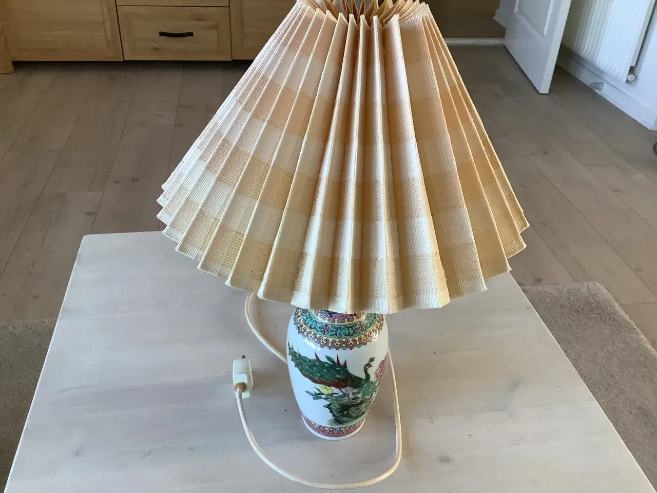 Billede 4 - Kina bordlampe med skærm