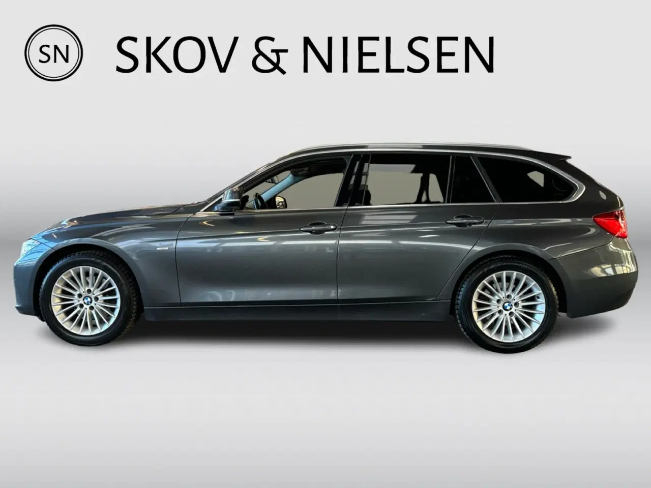 Billede 2 - BMW 320d 2,0 Touring Luxury Line xDrive aut.