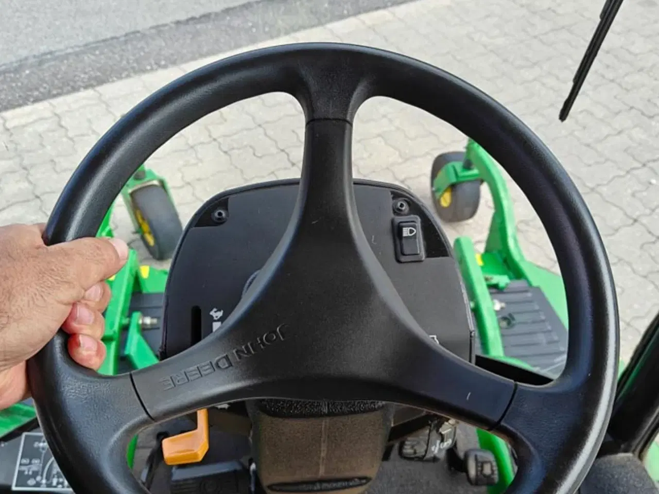 Billede 13 - John Deere 1585 TerrainCut m. 72" Fastback klippebord