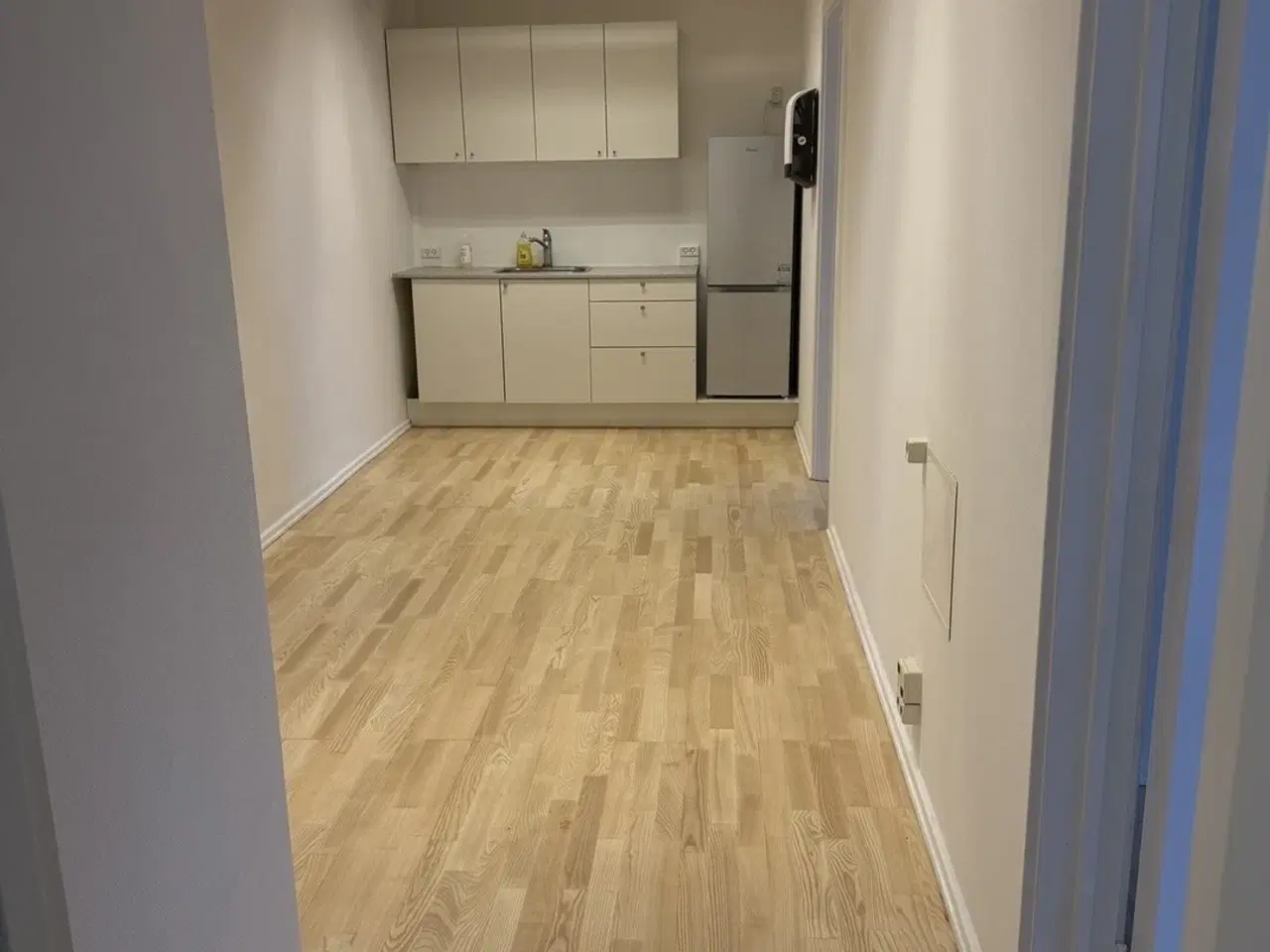 Billede 3 - Ved Irmabyen: Nyistandsat m. terasse