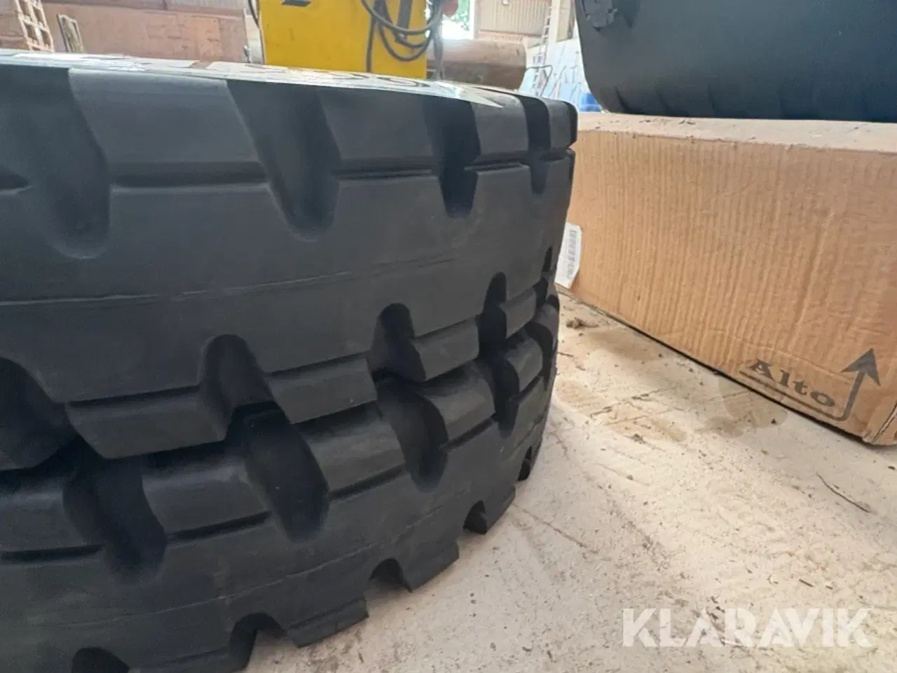 Billede 10 - Truckdæk massiv gummi