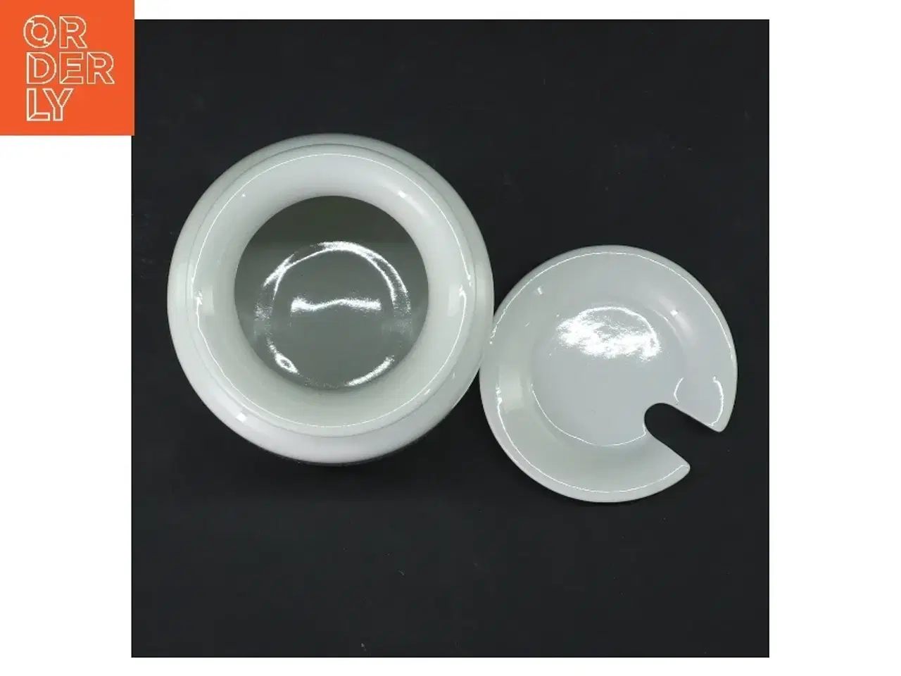 Billede 3 - Hvid opbevaringskrukke med låg (str. 11 cm)