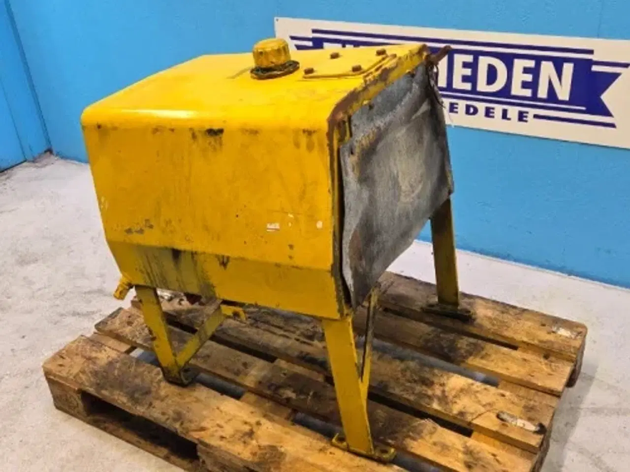 Billede 3 - Hydrema 807 Hydrauliktank 335200