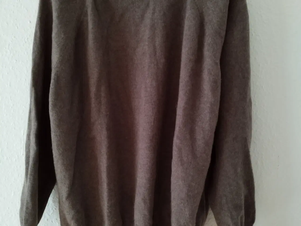 Billede 1 - Lækker sweater i cashmere/uld