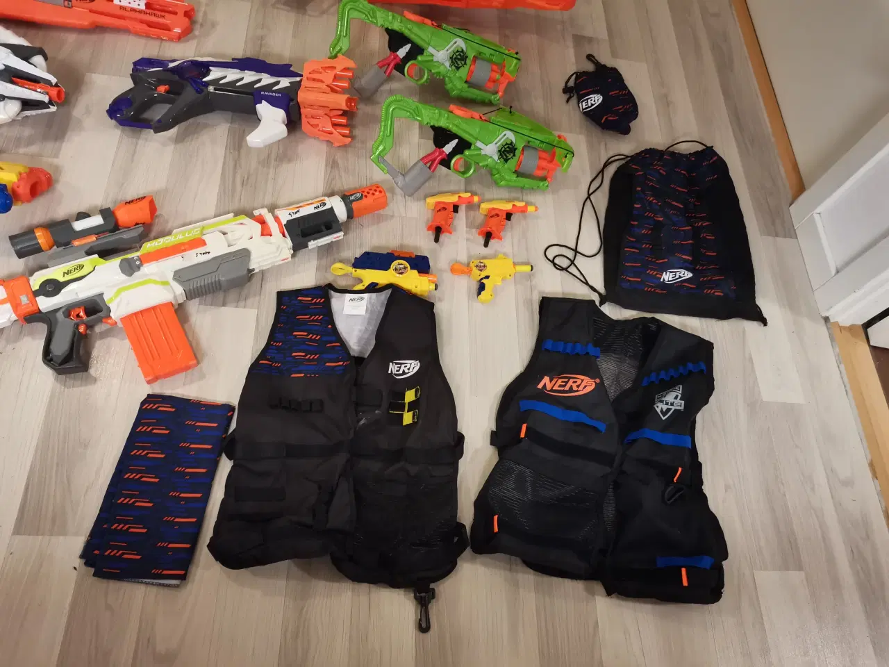 Billede 4 - Nerfguns og tilbehør 