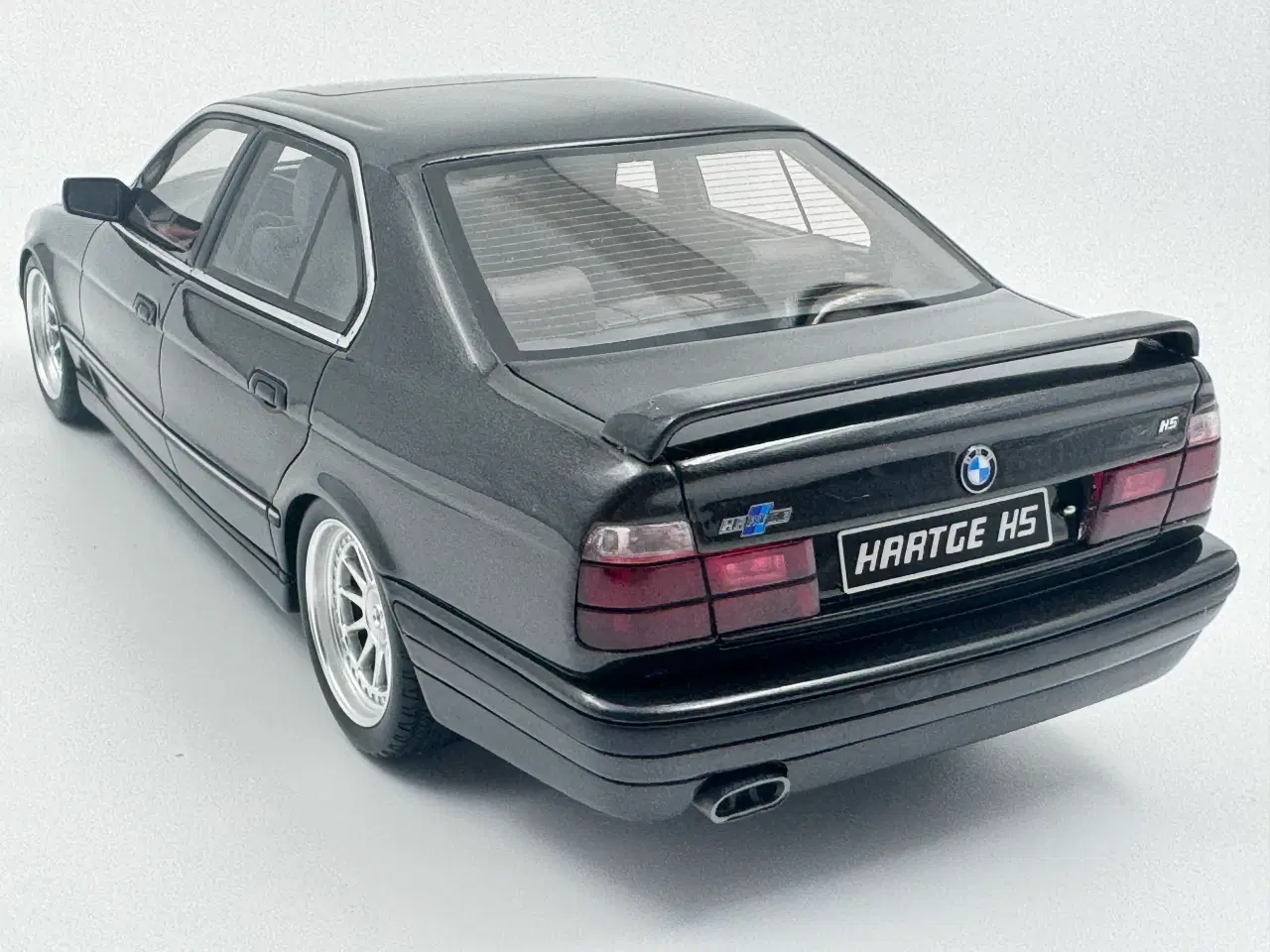 Billede 8 - 1989 BMW M5 Hartge H5 V12 1:18  ( BMW M5 E34 ) 