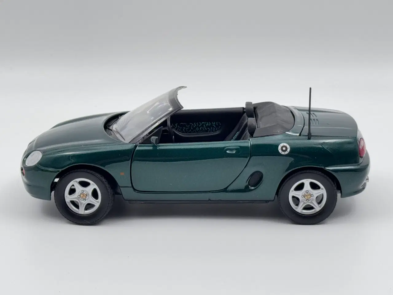 Billede 3 - 1995 MG MGF Roadster Mark 1 1:18  