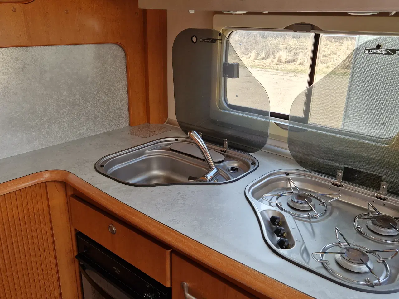 Billede 13 - Velholdt og veludstyret LMC Favorit 520 RHD