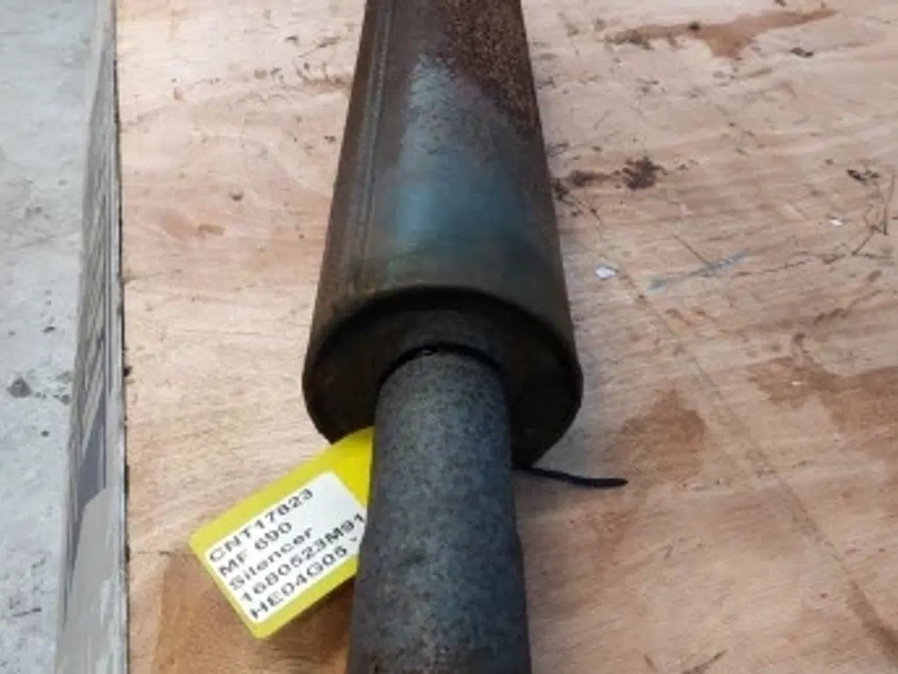 Billede 5 - Massey Ferguson 690 Lyddæmper 1680523M91