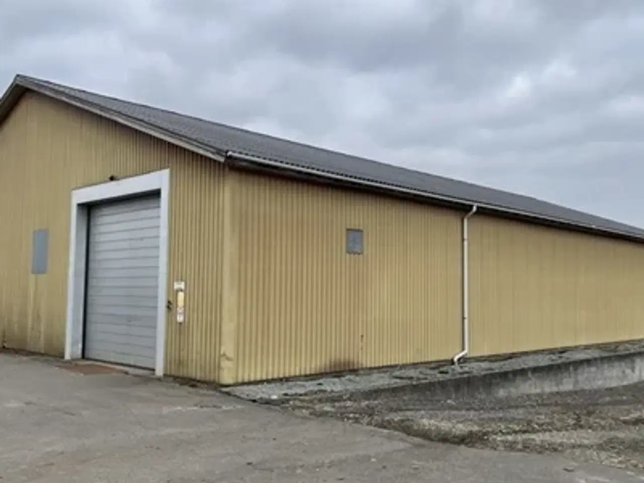 Billede 1 - Isoleret lagerhal 622 m2 - med mulighed for køl