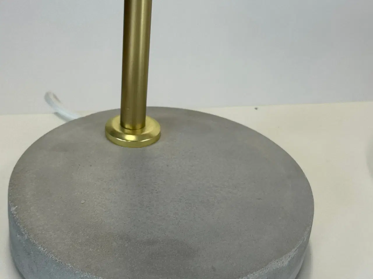 Billede 6 - Poulmann | Neordic Orm Bordlampe