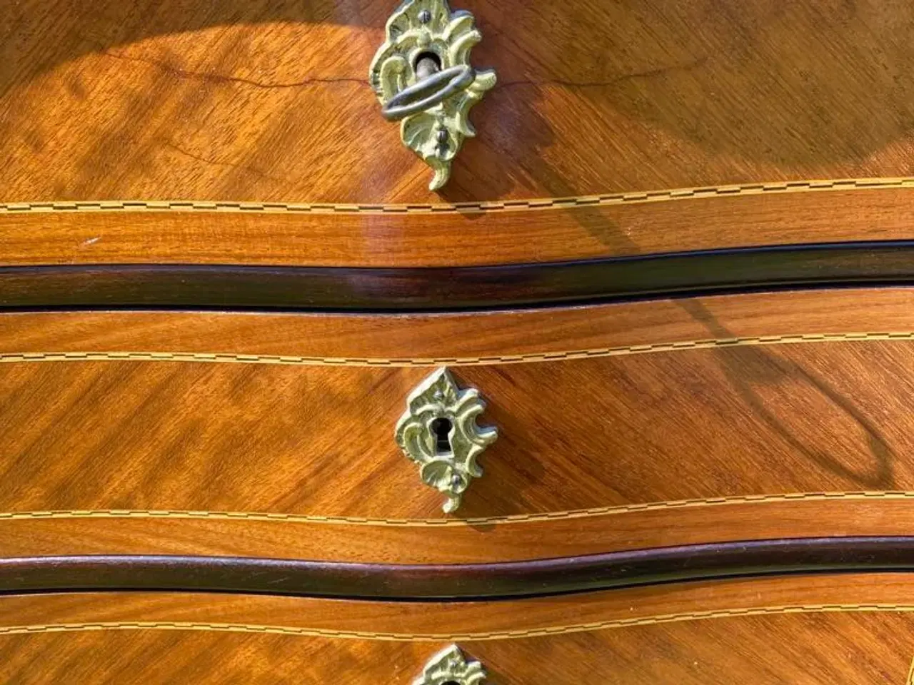 Billede 4 - Sød lille rokokokomode