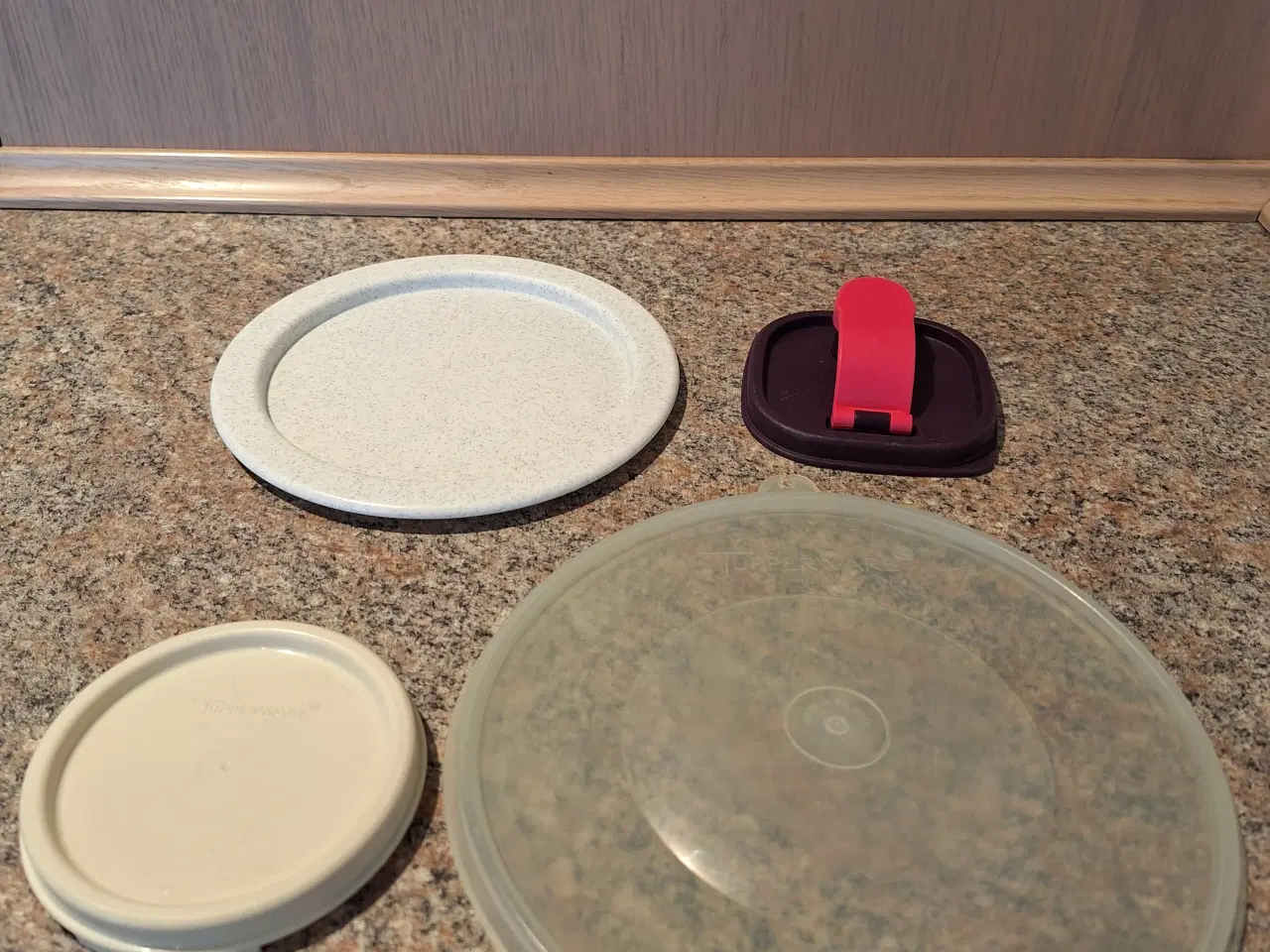 Billede 1 - låg, forskellige slags, Tupperware