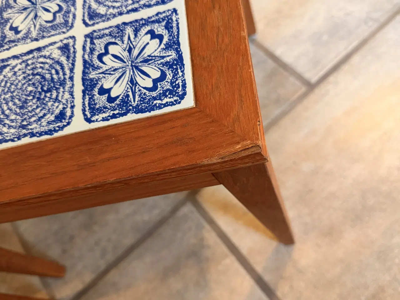 Billede 5 - Teak indkudsborde med kakler fra midt 60’erne