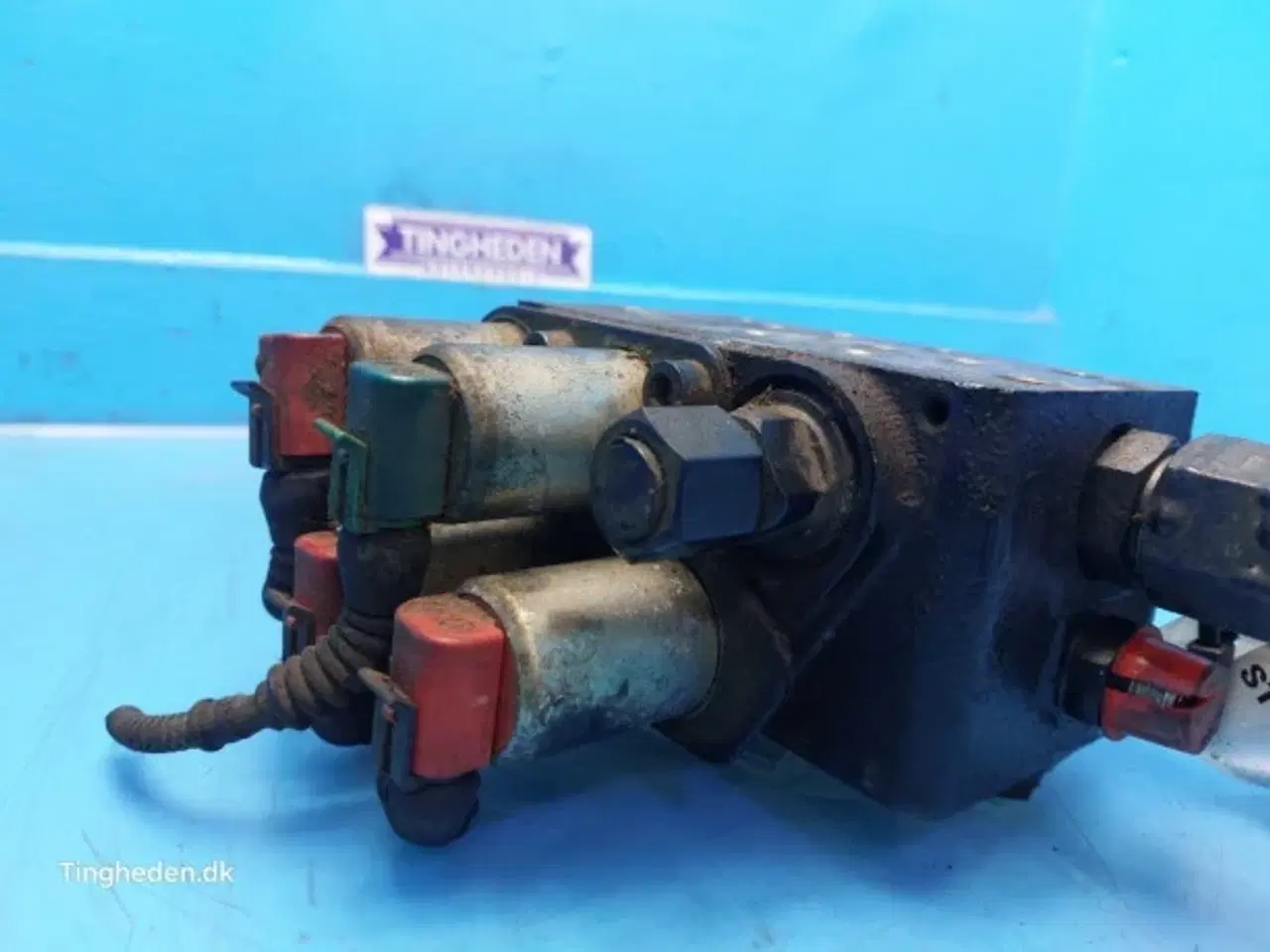 Billede 7 - New Holland T6 Hydraulikventil 48074097
