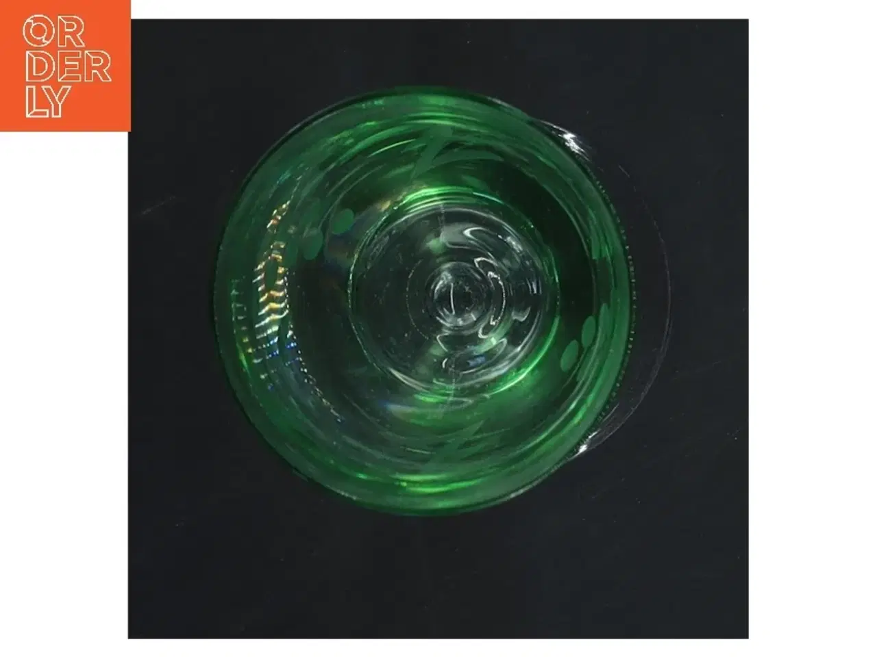 Billede 3 - Vintage grønt vinglas med mønster (str. Ø 6 cm længde 15 cm)