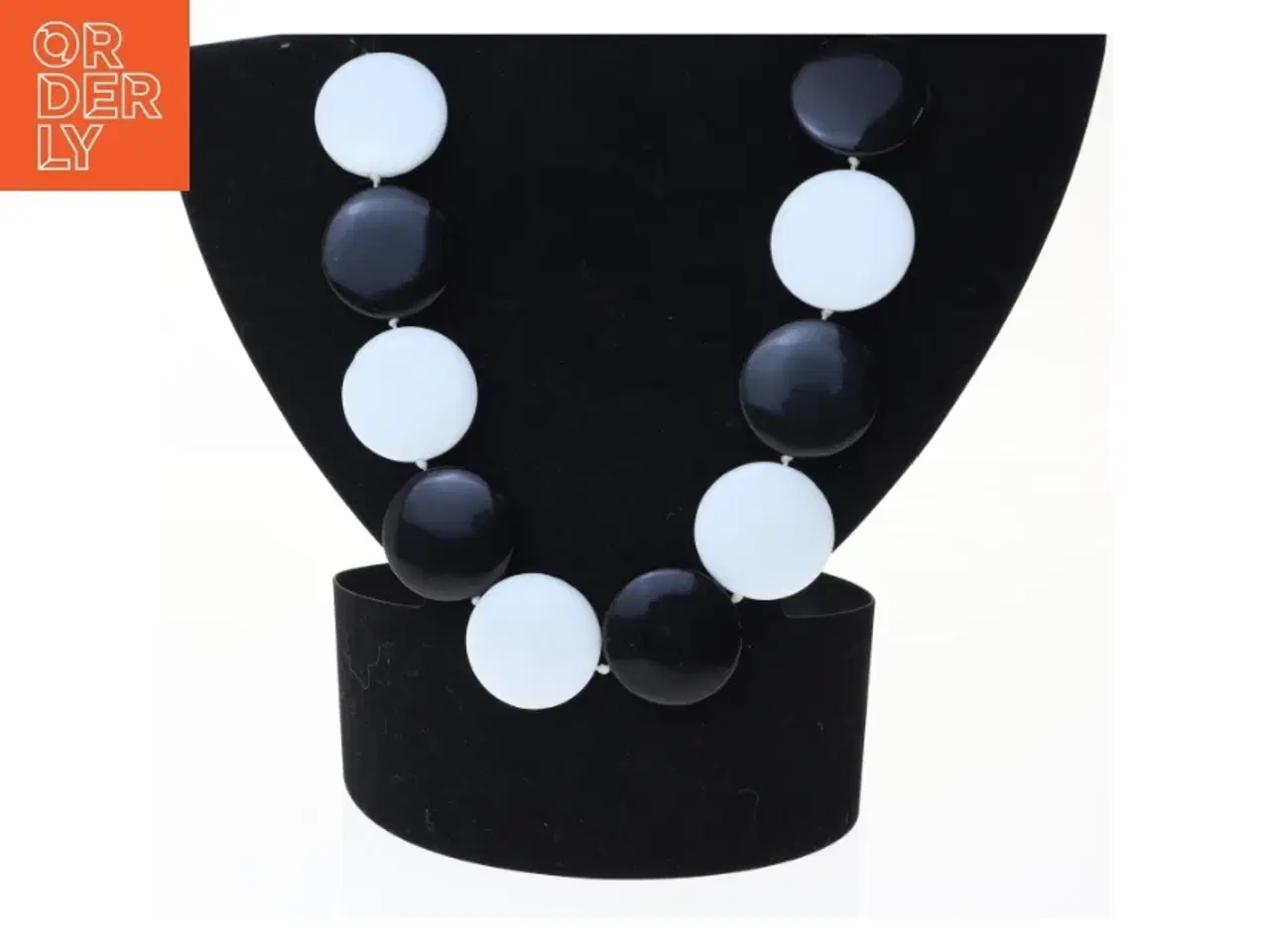 Billede 1 - Sort og hvid statement halskæde (str. 45 cm)