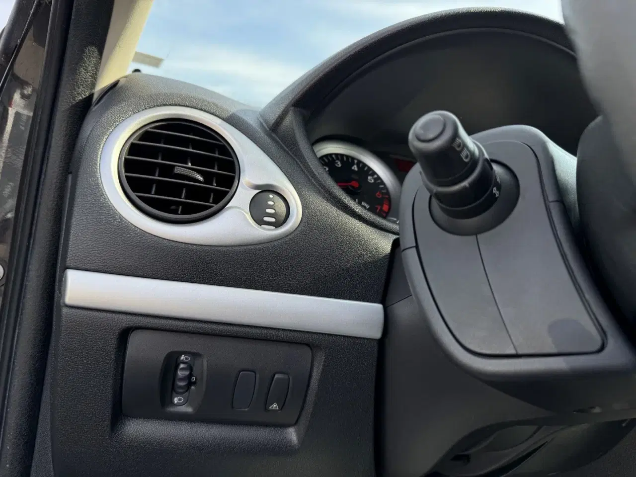 Billede 9 - Renault Clio 1,2 16v 75 75HK 5d