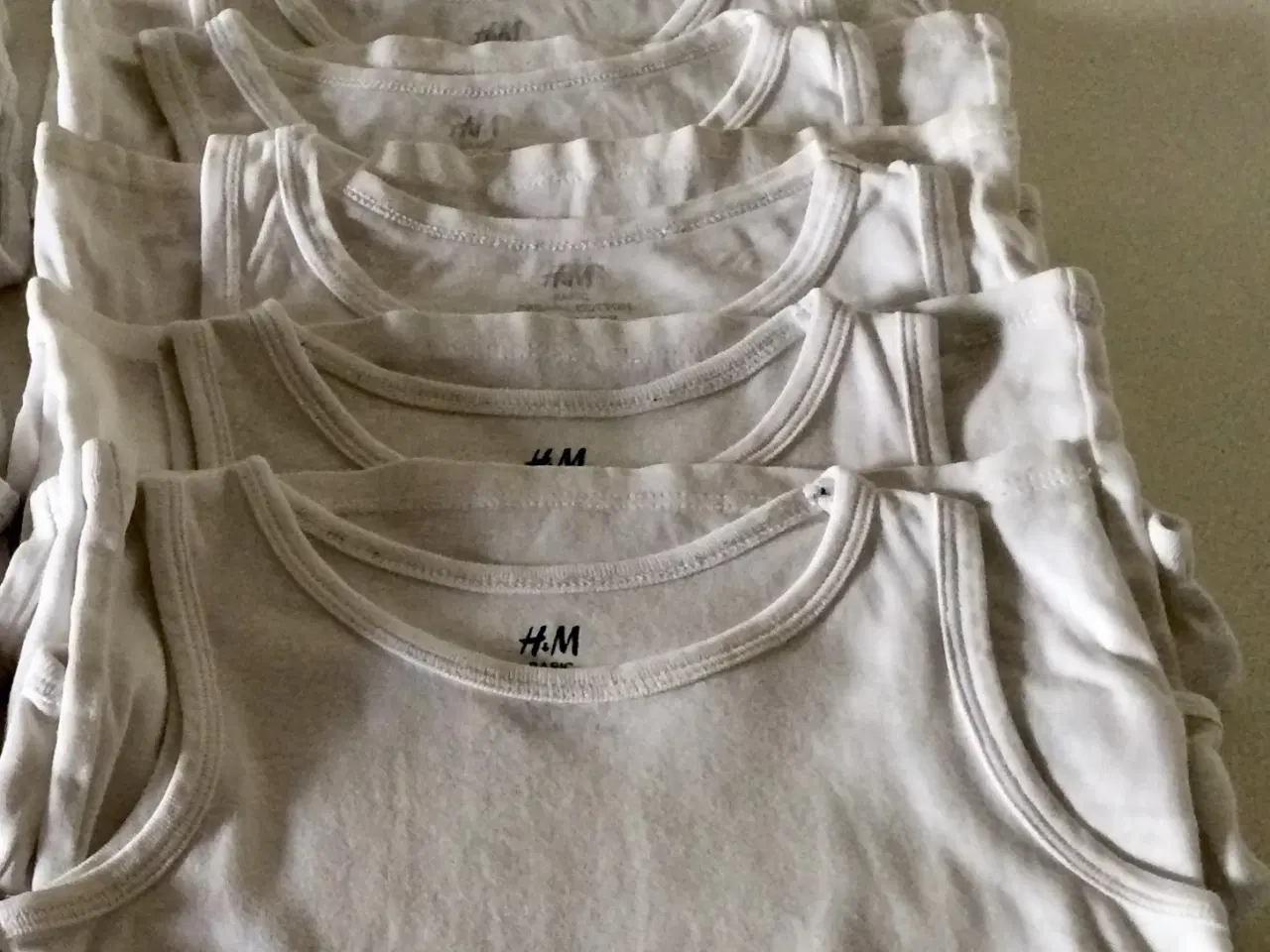 Billede 7 - Tøjpakke 18 stk. tøj str. 92