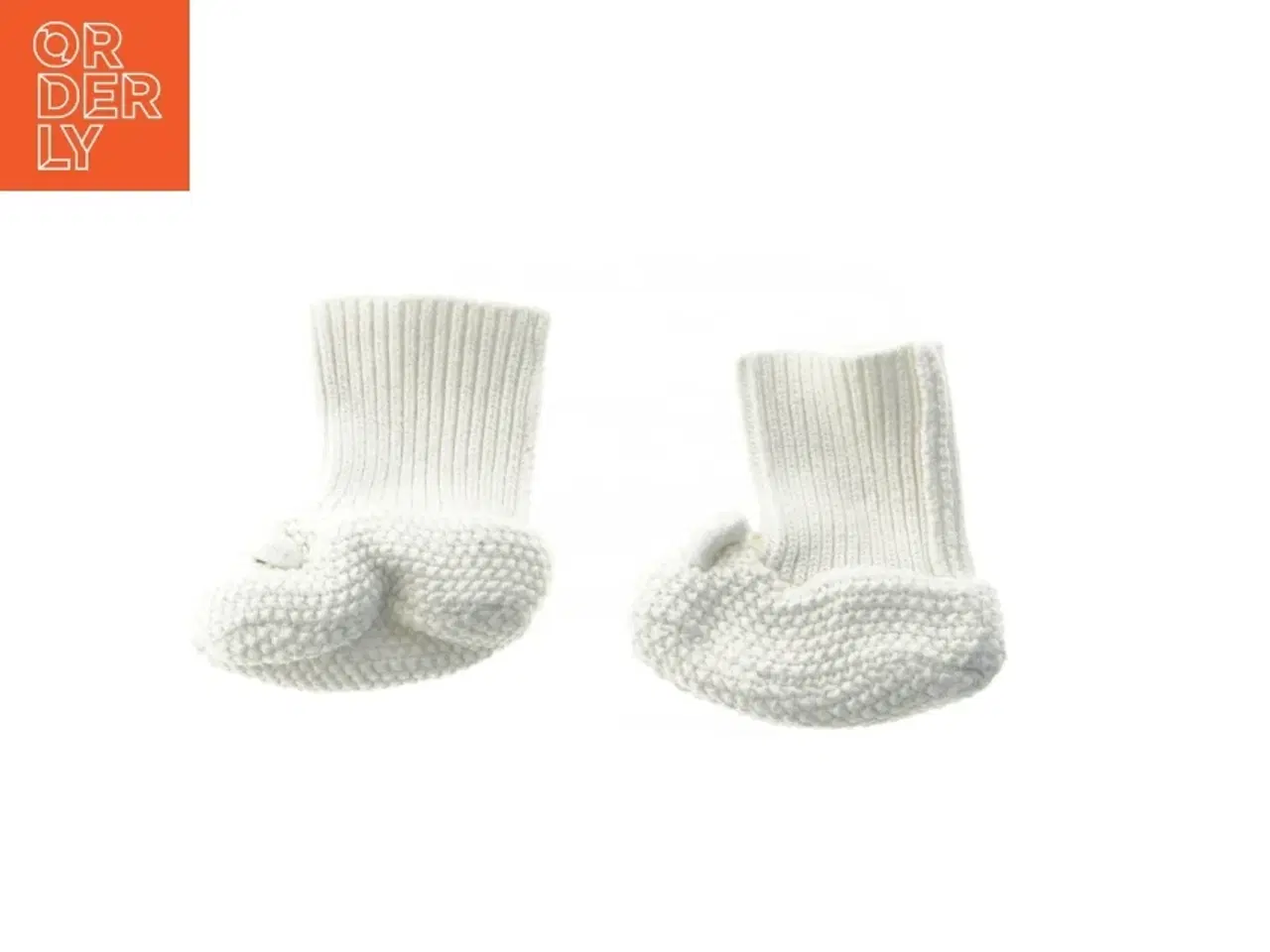 Billede 1 - Strikkede hvide baby sokker (str. 9,5 cm)
