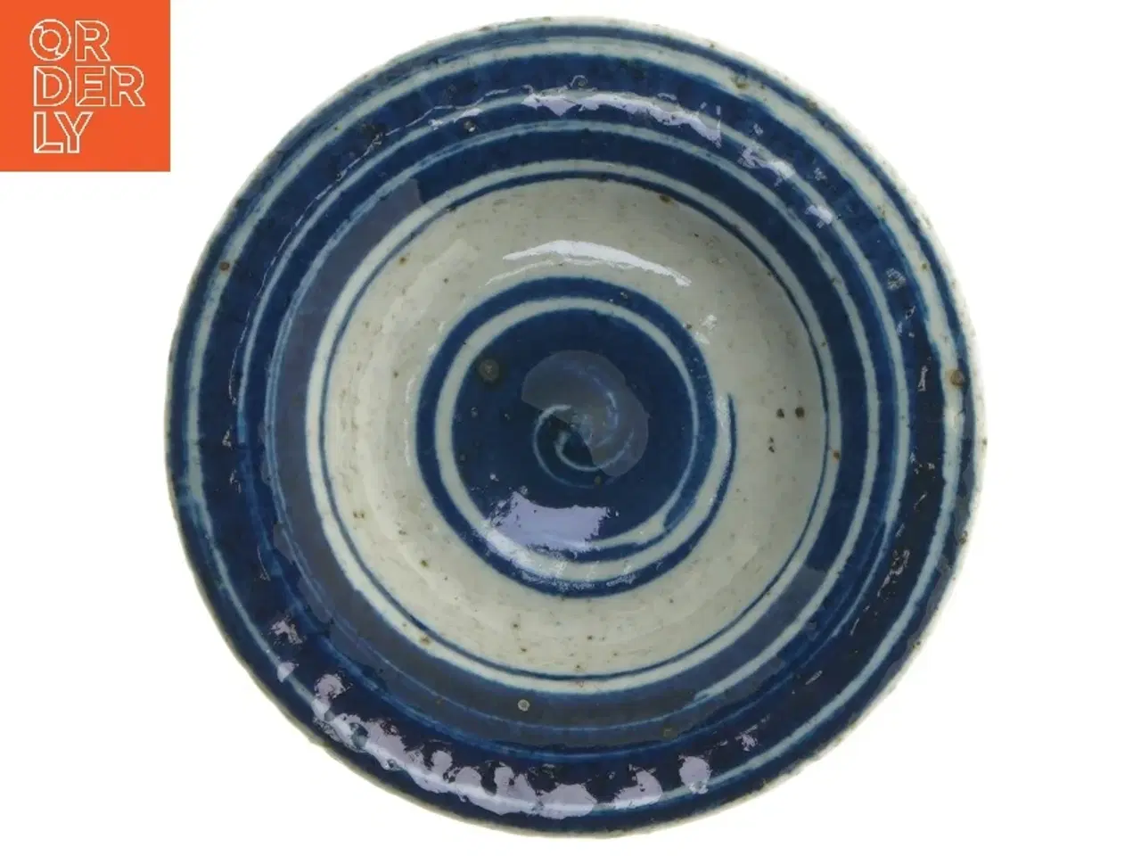 Billede 1 - Skål med blå spiraldesign fra Atelje Sweden (str. Ø 15,5 cm)