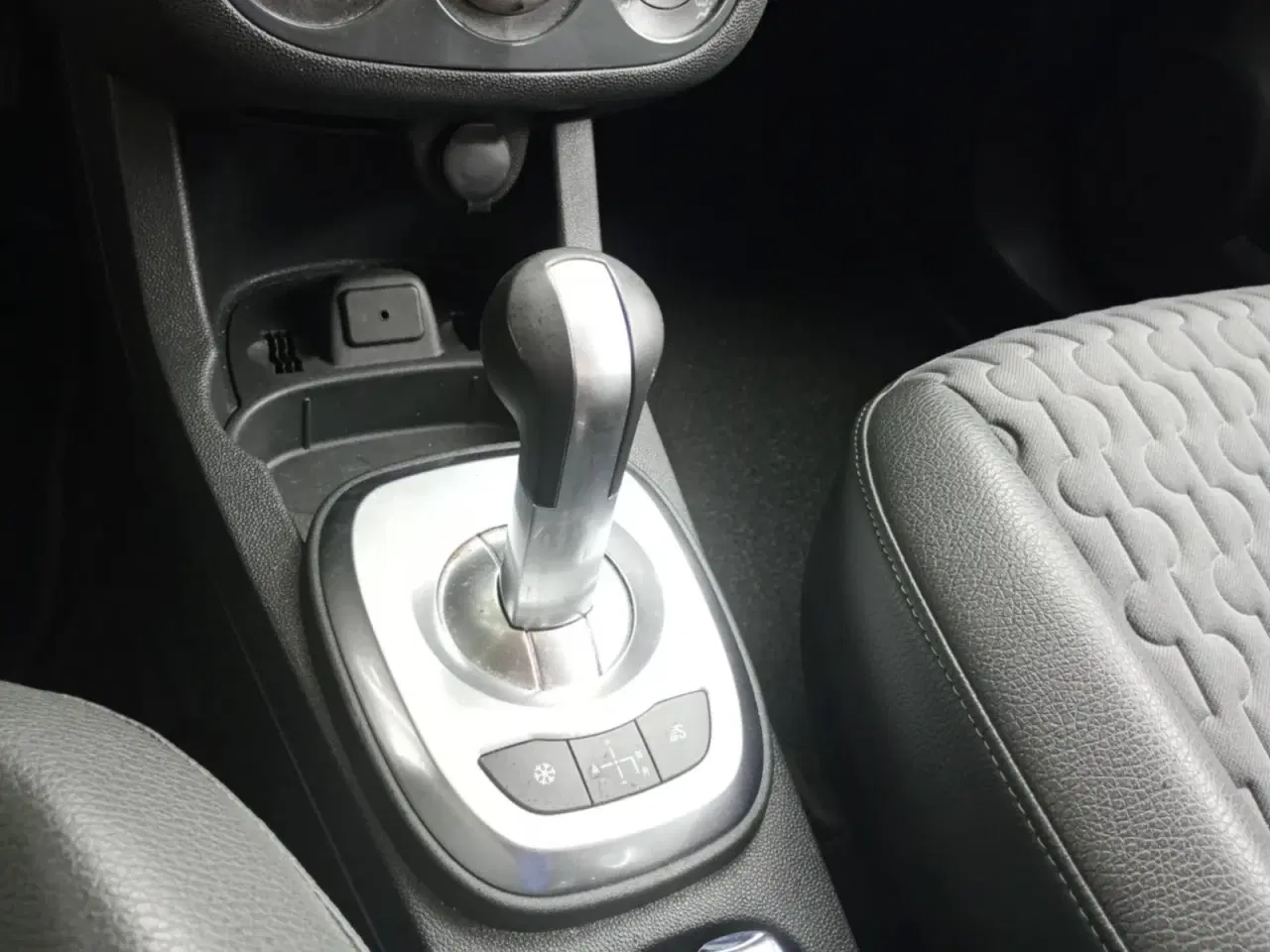 Billede 9 - Opel Corsa 1,2 16V Cosmo aut.