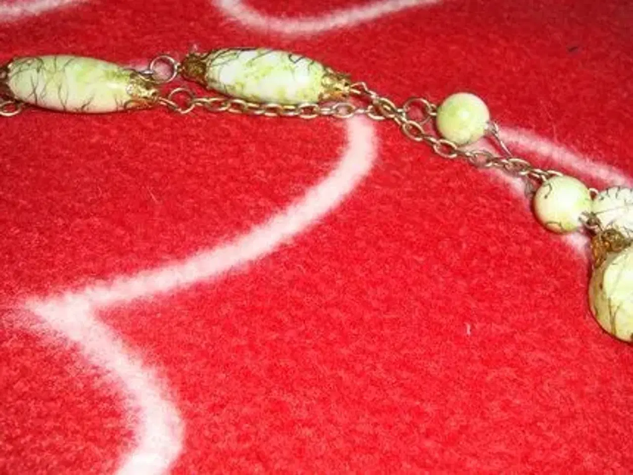 Billede 4 - Lang grøn halskæde sælges