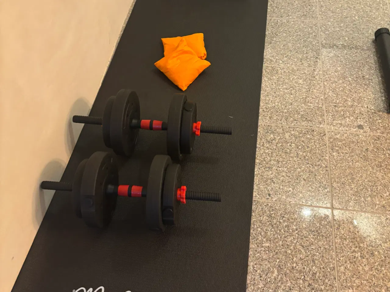 Billede 6 - Komplet hjemmetræningsudstyr med løbebånd, motions