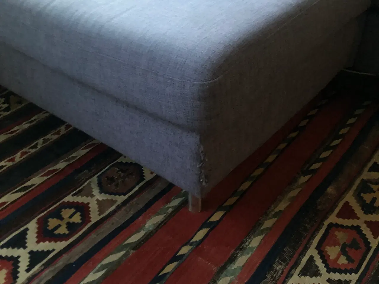 Billede 3 - Sofa med Chaiselong gives bort