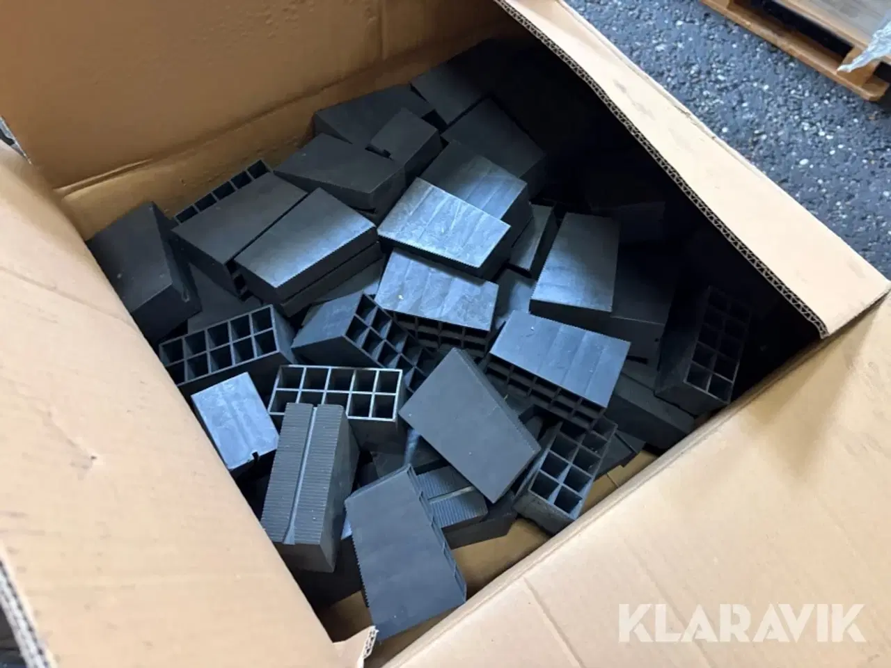 Billede 8 - Underdele terrasseforhøjere / kiler 1 palle